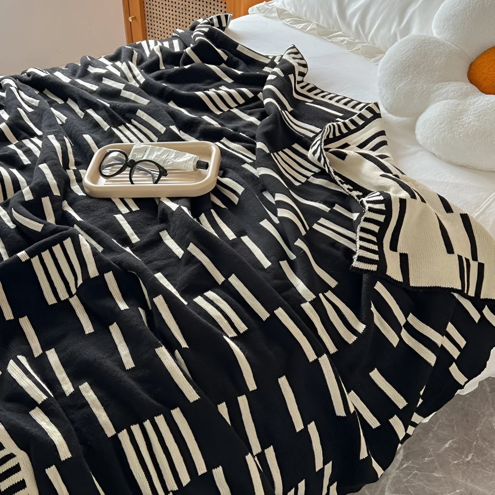 Neutral - Dash Plaid - Schwarz/Beige Strickdecke aus Acryl