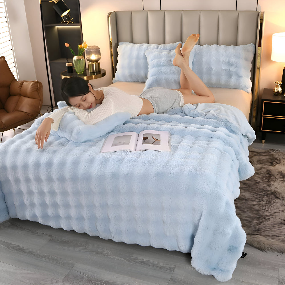 PlushPerfection - Fleecedecke kariert aus Kunstfell,