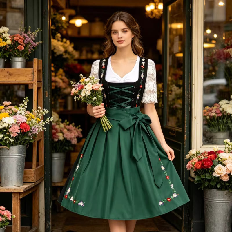 Damen-Dirndl im traditionellen Stil
