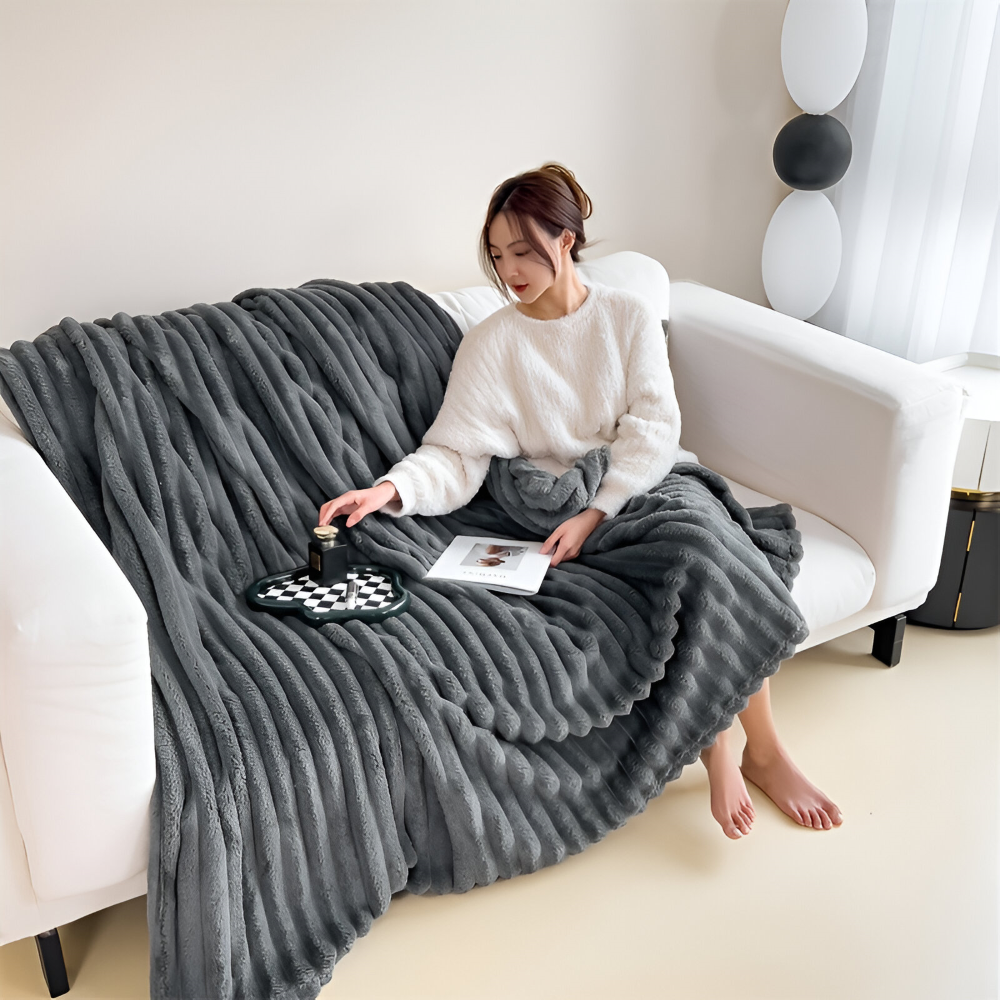 Fleece - Kuscheldecke gestreift aus Polyester