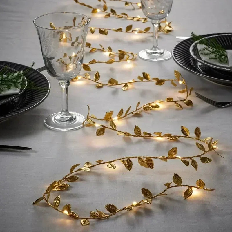 Twinkla - Goldene LED Blätter-Lichterkette batteriebetrieben