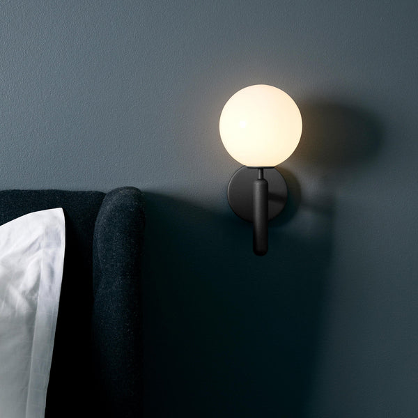 Minimalistische - Wandleuchte im skandinavischen Stil aus