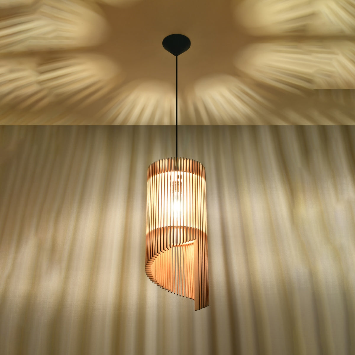 Lucero - Pendelleuchte aus Holz, E27-Fassung, 1-flammig,