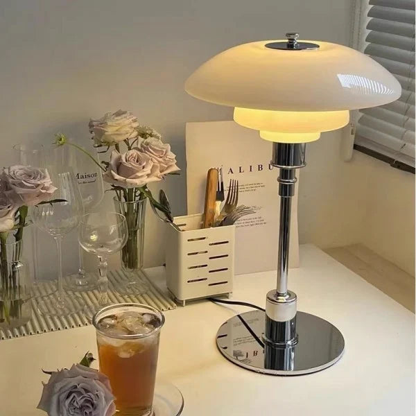 Mesalux - Design Tischlampe Metall & Opalglas