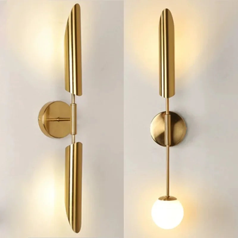 Lateralis - Goldene Wandleuchte mit klarem Glasschirm und