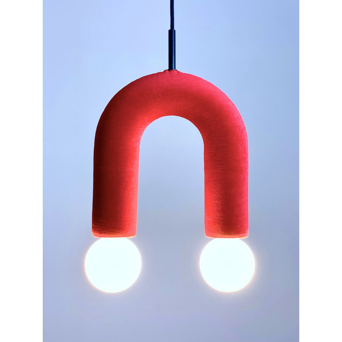 Orbita - Pendelleuchte aus Keramik/Textil