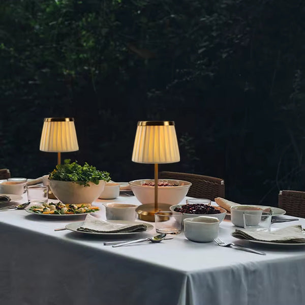 Mesalux - Klassische, dimmbare LED-Tischleuchte mit