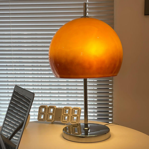 Lino - Bauhaus-Pilz-Tischleuchte mit bernsteinfarbenem