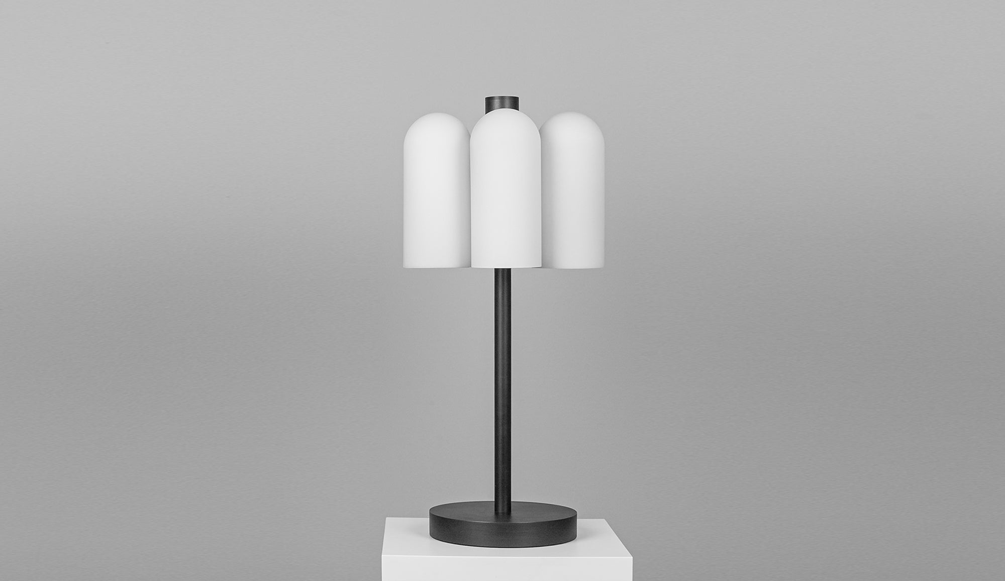 Metall/Glas - Designer-Tischleuchte, Metall/Glas