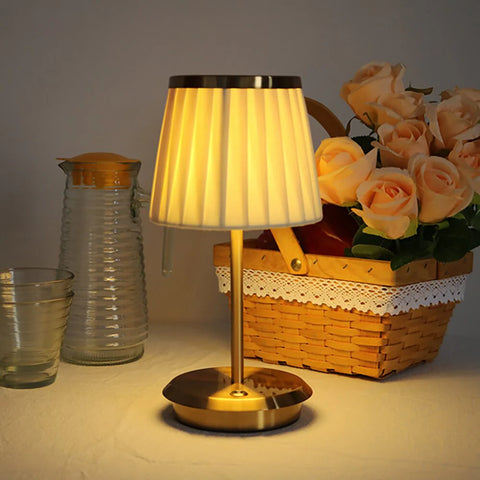 Mesalux - Klassische, dimmbare LED-Tischleuchte mit