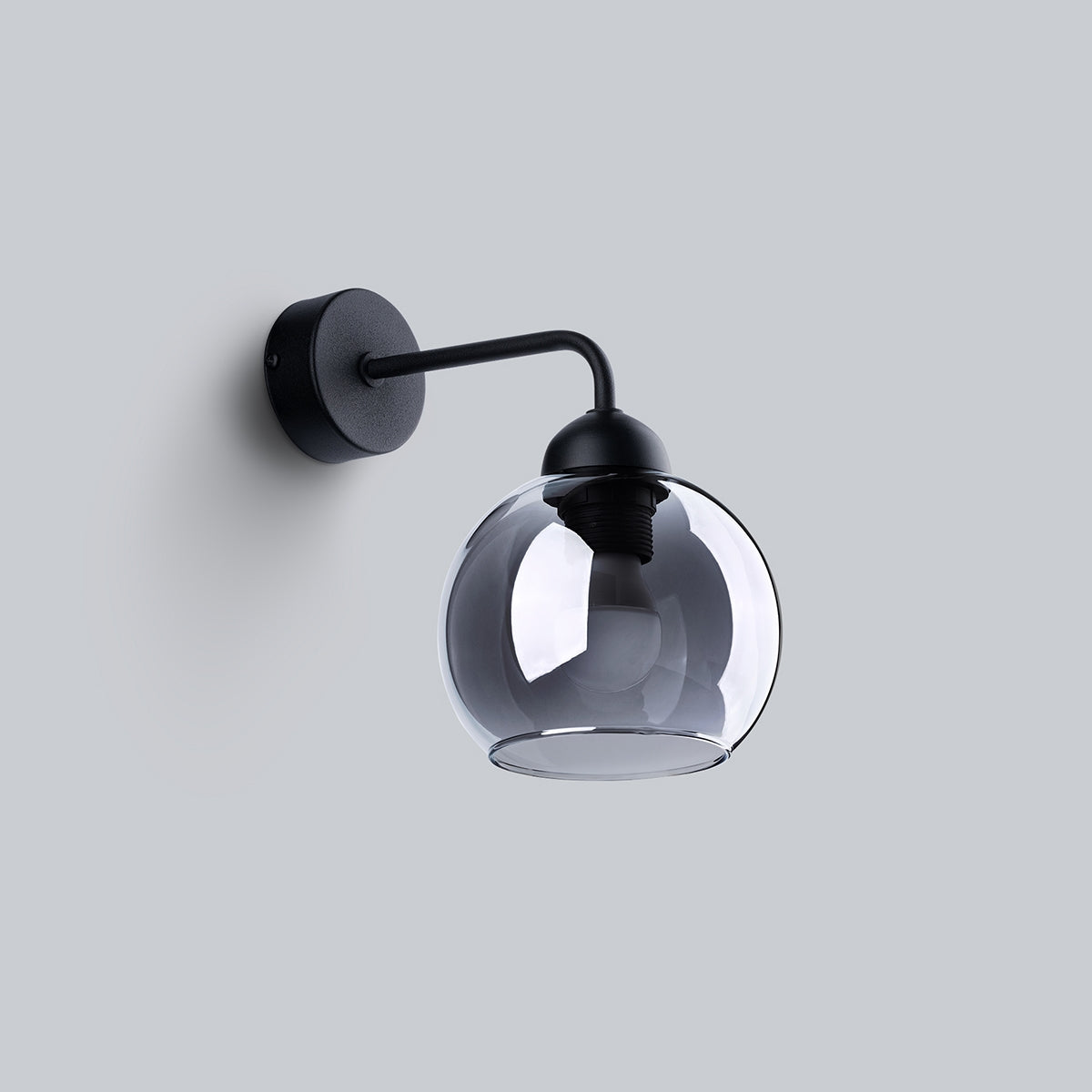 ALINO - 1 Wandleuchte, schwarz mit getöntem Glasschirm
