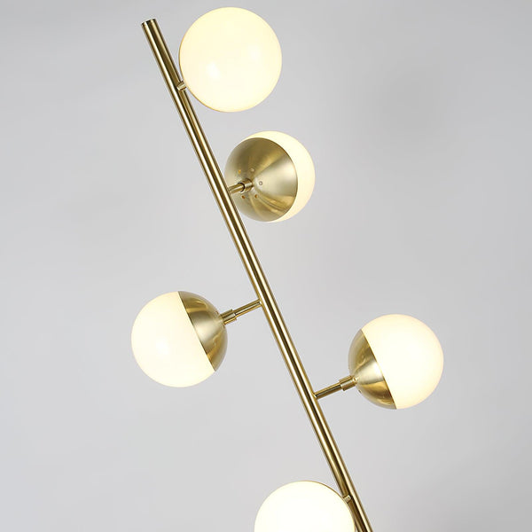 Vertika - Elegante LED-Baumlampe mit weißen Glasschirmen