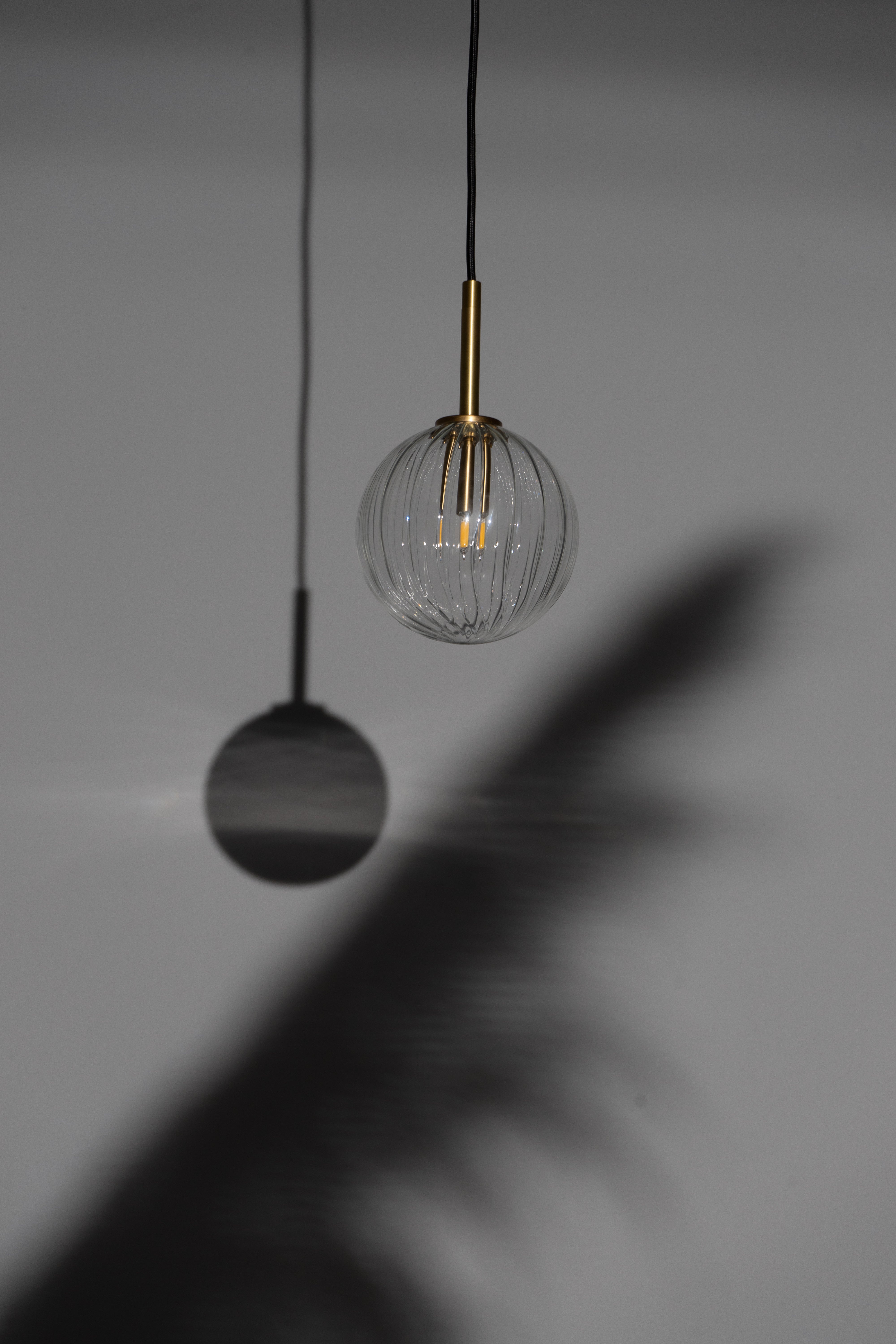 Schwung - Lighting - DRIES Pendelleuchte FI 200