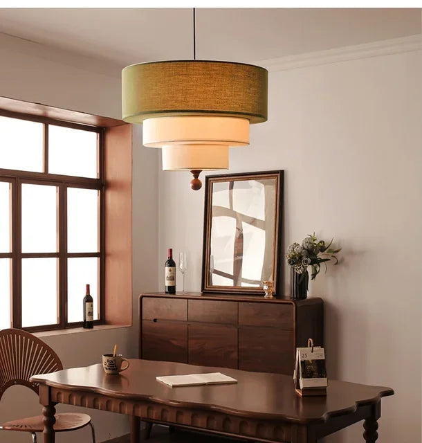 Polara - Boho-Hängeleuchte aus Stoff in Grün/Beige mit Holz-