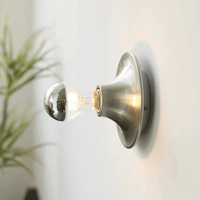 Nordische - Retro-Wandleuchte aus Metall