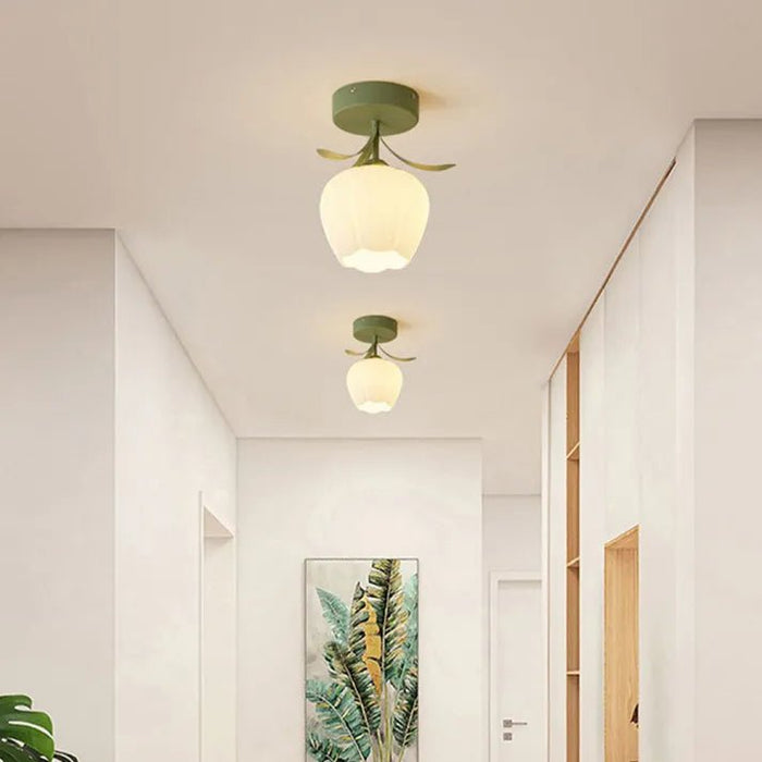 Claria - Tiffany-Deckenleuchte mit kleinen Glasblumen