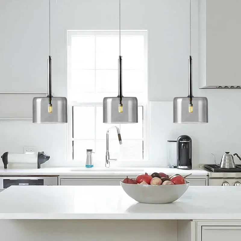 Italienische - Design-Pendelleuchte mit Glasschirmen