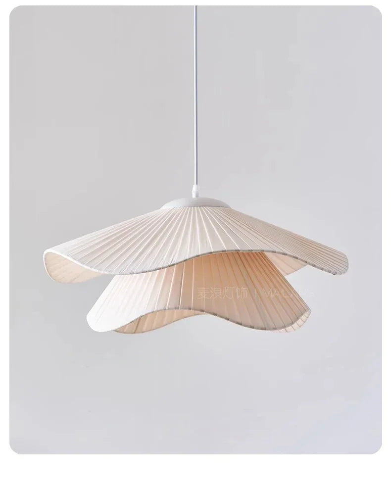 Nordische - LED-Pendelleuchte mit Stoffschirm und