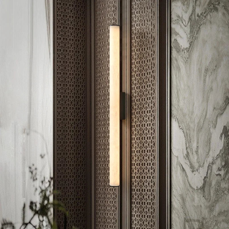 Minimalistische - Wandleuchte aus Kupfer und Marmor