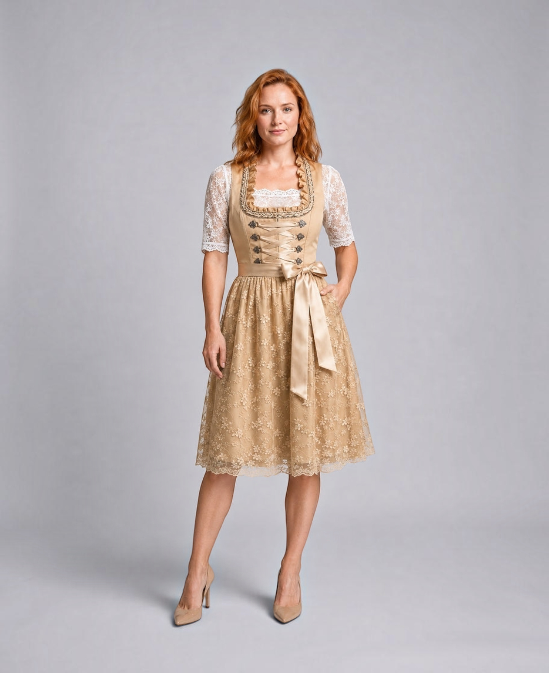 Traditionelles Dirndlkleid für Damen mit Schnürmieder
