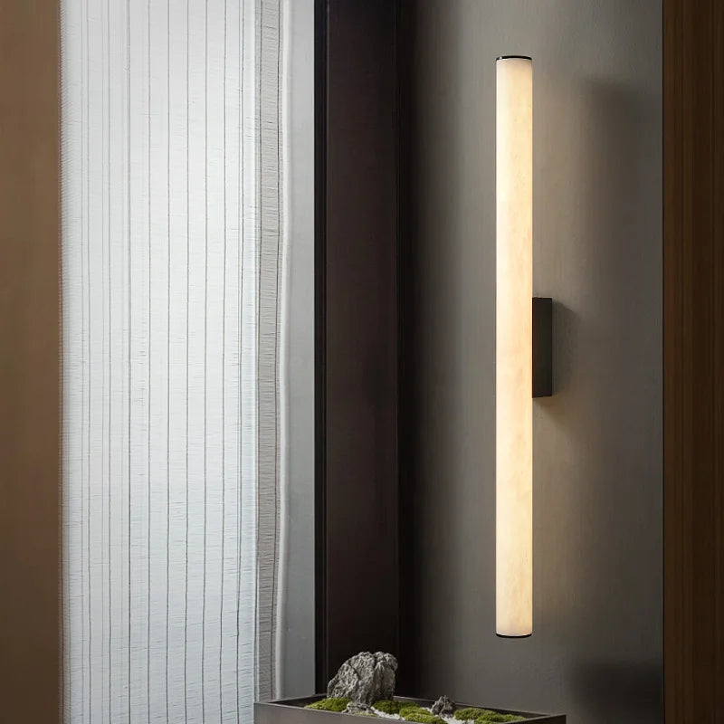 Minimalistische - Wandleuchte aus Kupfer und Marmor