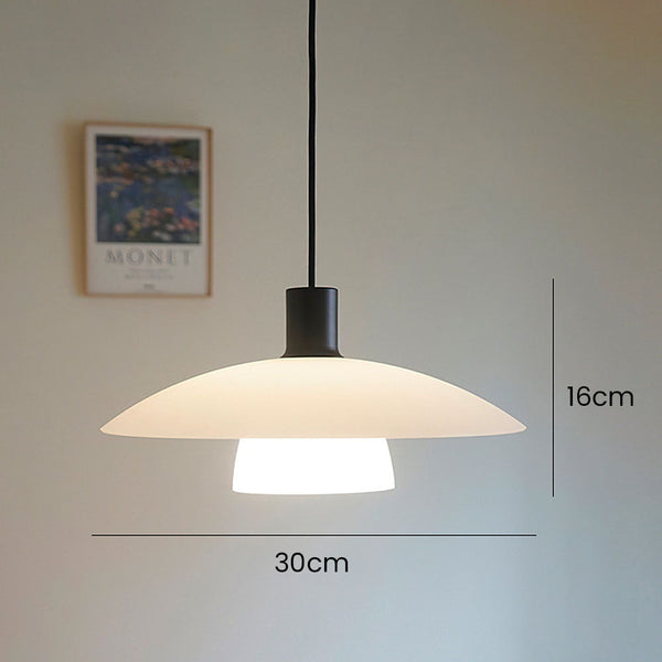 Minimalistische - Pendelleuchte aus weißem Glas