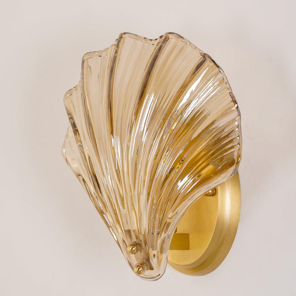 Glinto - Wandleuchte in Muschelform aus Messing und Glas