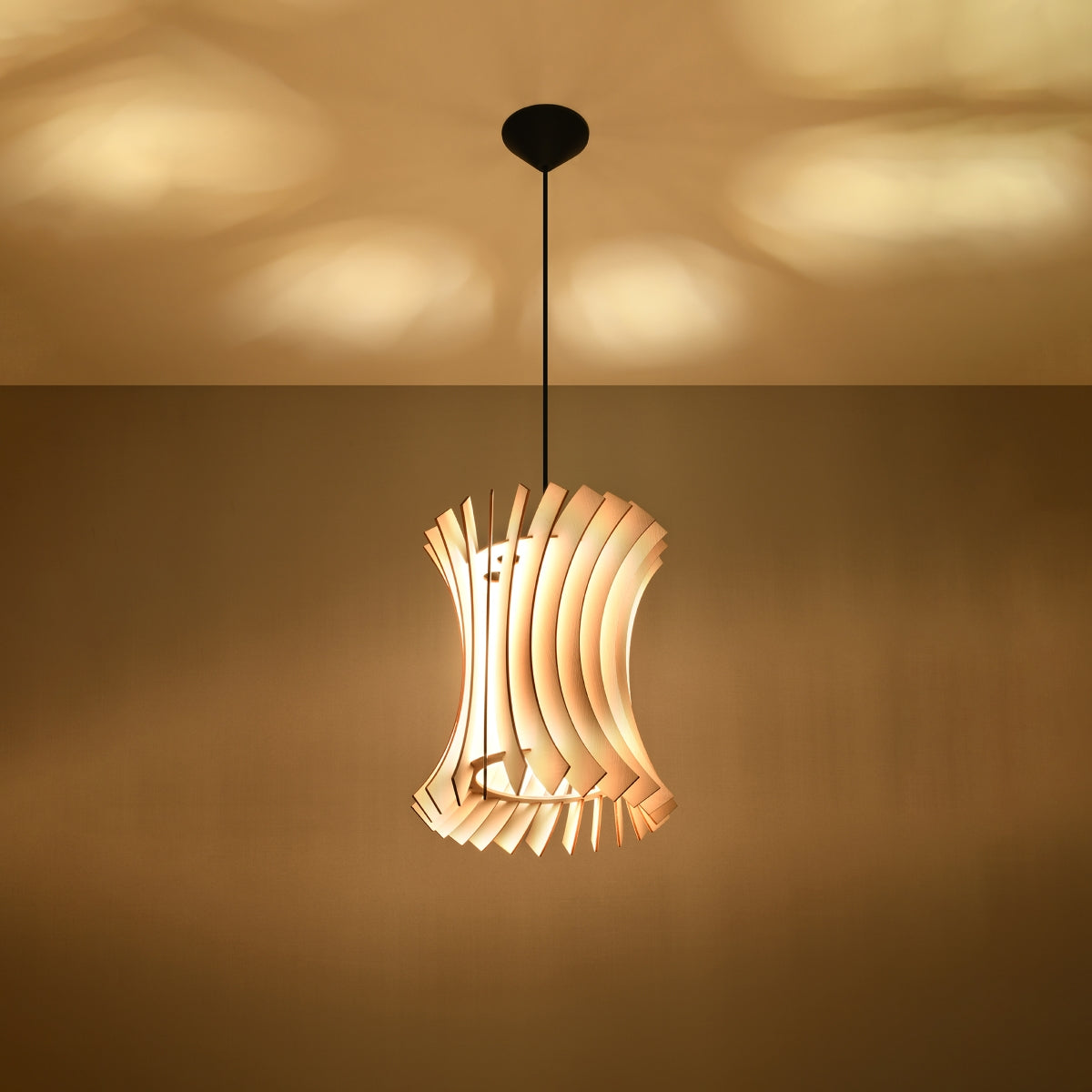Plafona - Pendelleuchte aus Holz, E27
