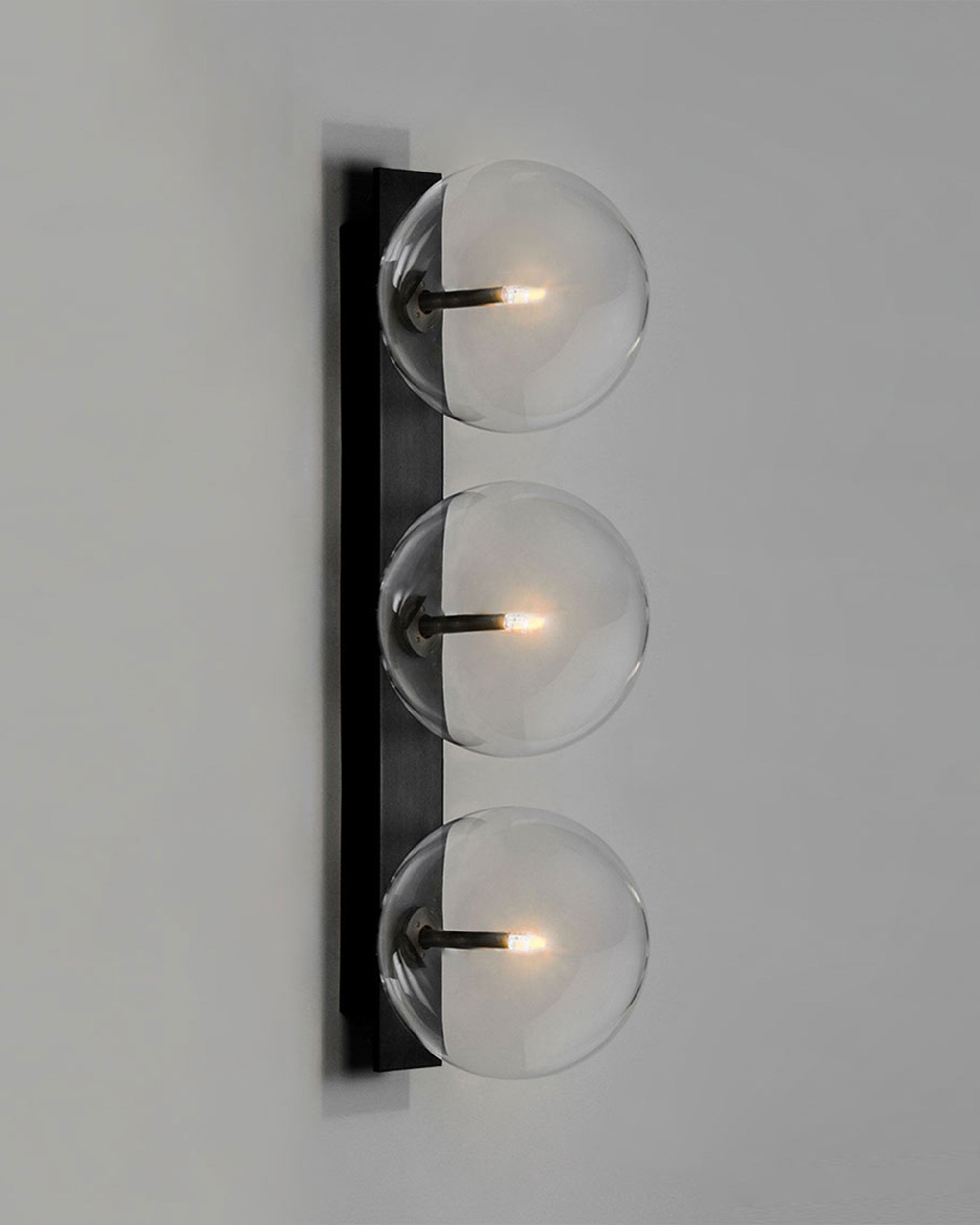 Schwung - Lighting - Oslo Dreifachleuchte aus Metall und