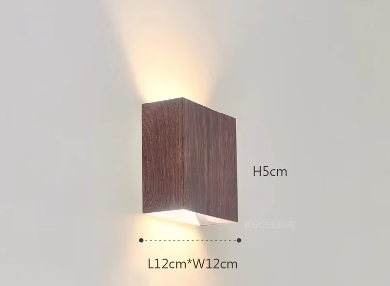 Mureto - Wandleuchte aus Holz, nach oben und unten gerichtet