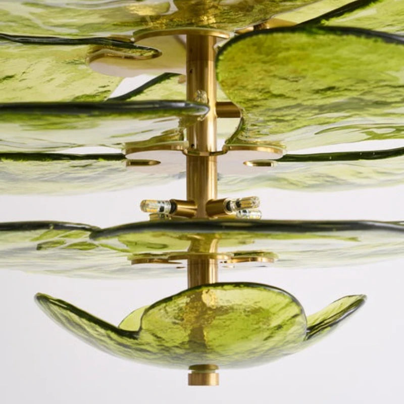 Claria - Lotusblatt-Kronleuchter aus Glas