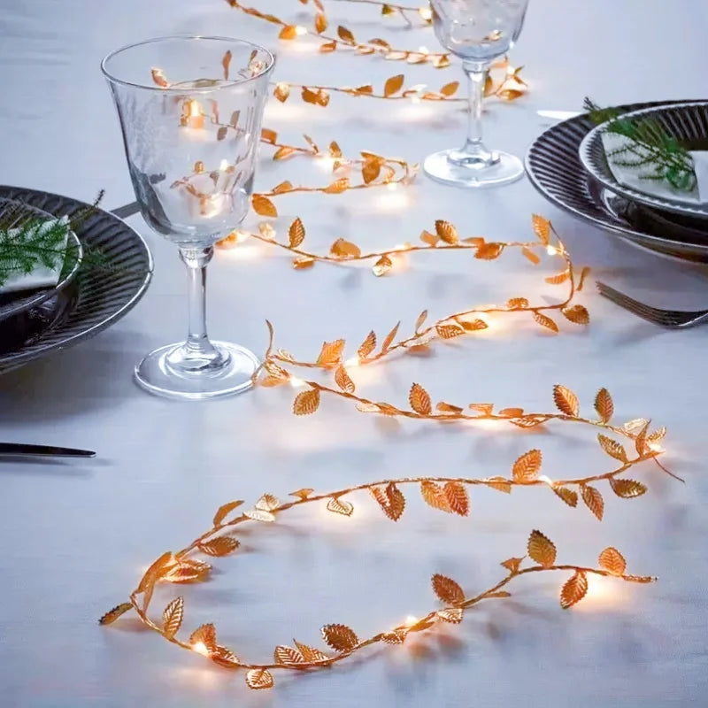 Twinkla - Goldene LED Blätter-Lichterkette batteriebetrieben