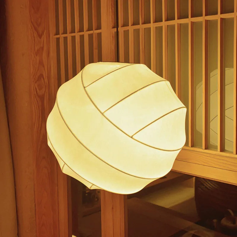 Wabi - Sabi Seiden-Hängelampe mit E27 & LED inklusive