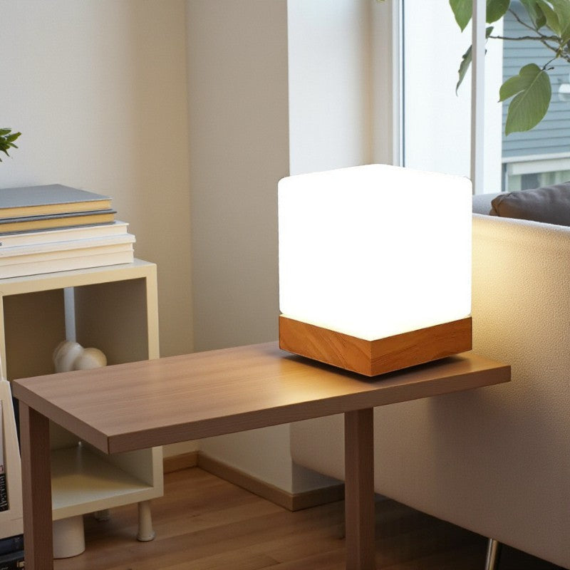 Würfelförmige Nachttischlampe mit sanftem Licht für Schlafzimmer und Wohnbereiche