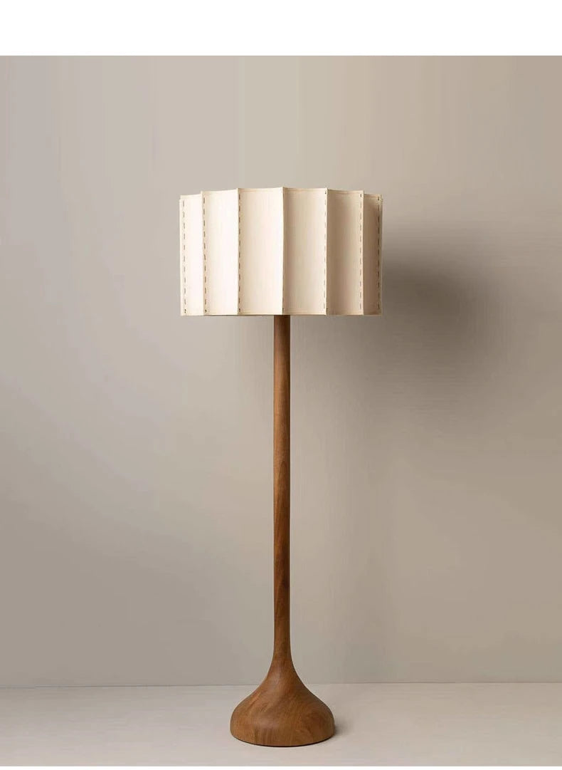 Wabi - Sabi Stehleuchte aus Holz mit Stoffschirm