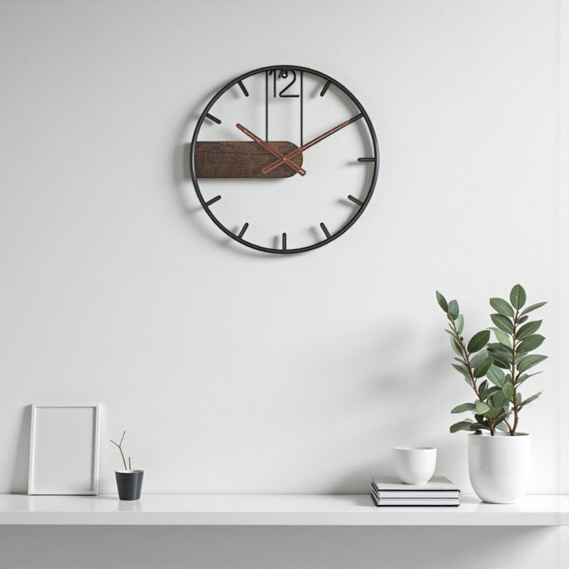 Moderne runde Wanduhr mit stillem Quarzwerk für eine störungsfreie Umgebung