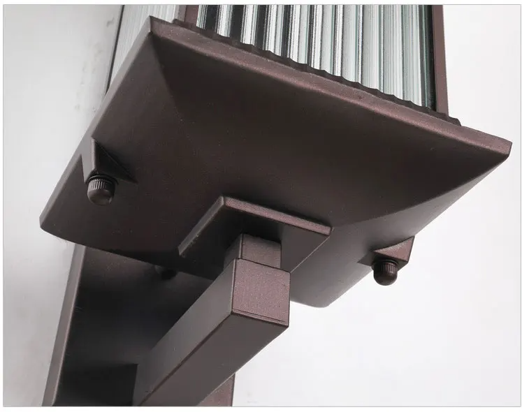 Gardia - Klassische IP65-Außenwandleuchte aus Aluminium und