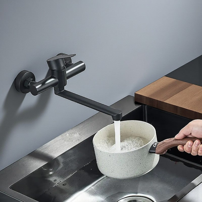 Wandmontierter 360°-Schwenkhahn mit zwei Griffen für präzise Wassersteuerung