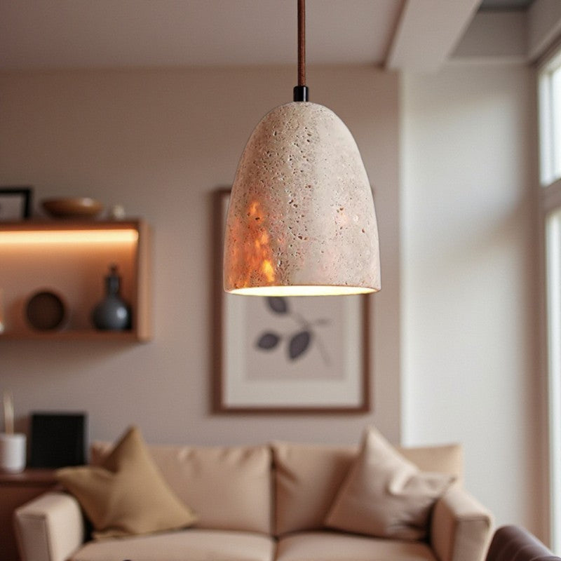Pendelleuchte mit Naturstein Optik und warmem Umgebungslicht