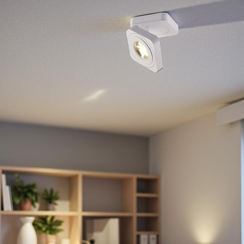 Verstellbare quadratische LED-Deckenspots für flexible und moderne Wohnraumbeleuchtung