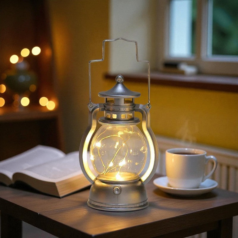 Laterne im Vintage-Stil mit rundem Gehäuse und warmem Umgebungslicht