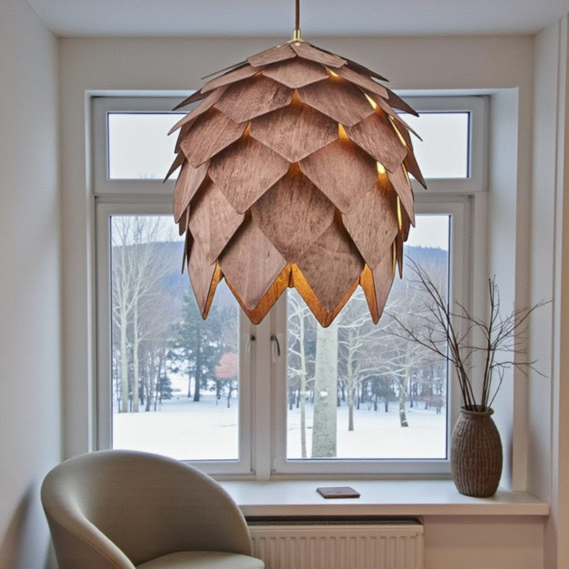 Dekorative Hängeleuchte mit Tannenbaum-Design für gemütliche Wohnbeleuchtung