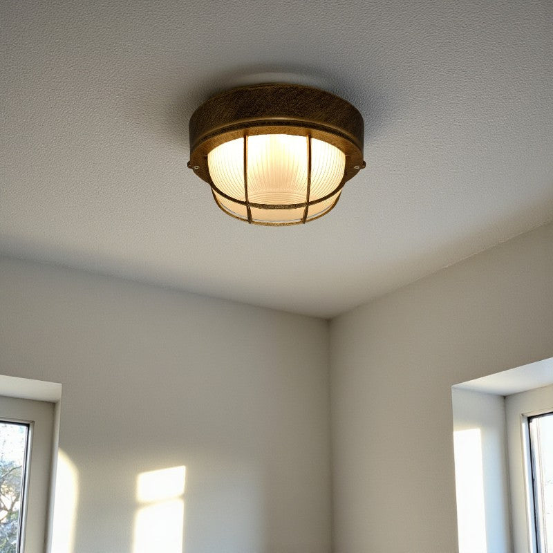 Industrielle Deckenlampe mit Lichtquelle Eingebaute Beleuchtung und gestreifter Glasschirm