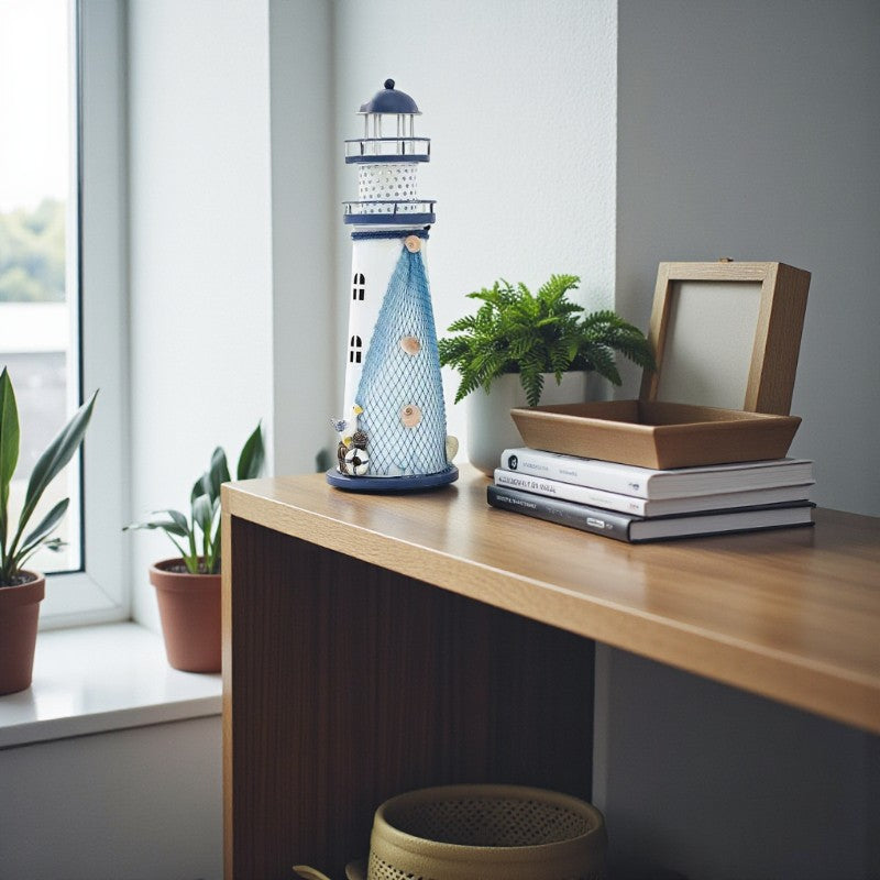 Moderne Art Deco LED Tischlampe in Leuchtturmform mit Batterieantrieb