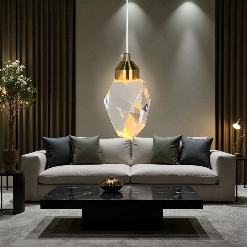 Elegante Hängeleuchte mit funkelnden Kristallen