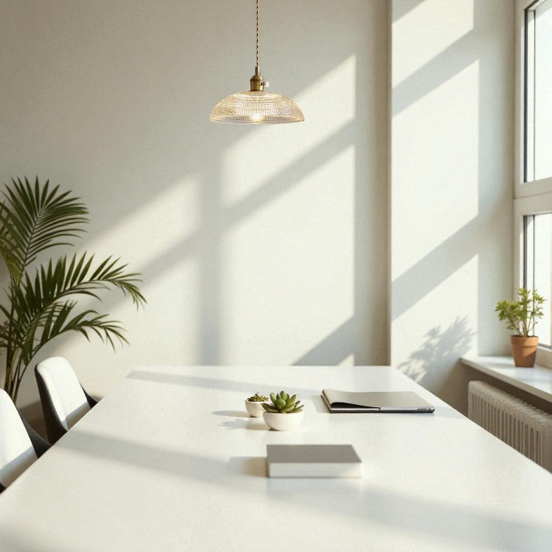 Deckenleuchte mit rundem Lampenkopf