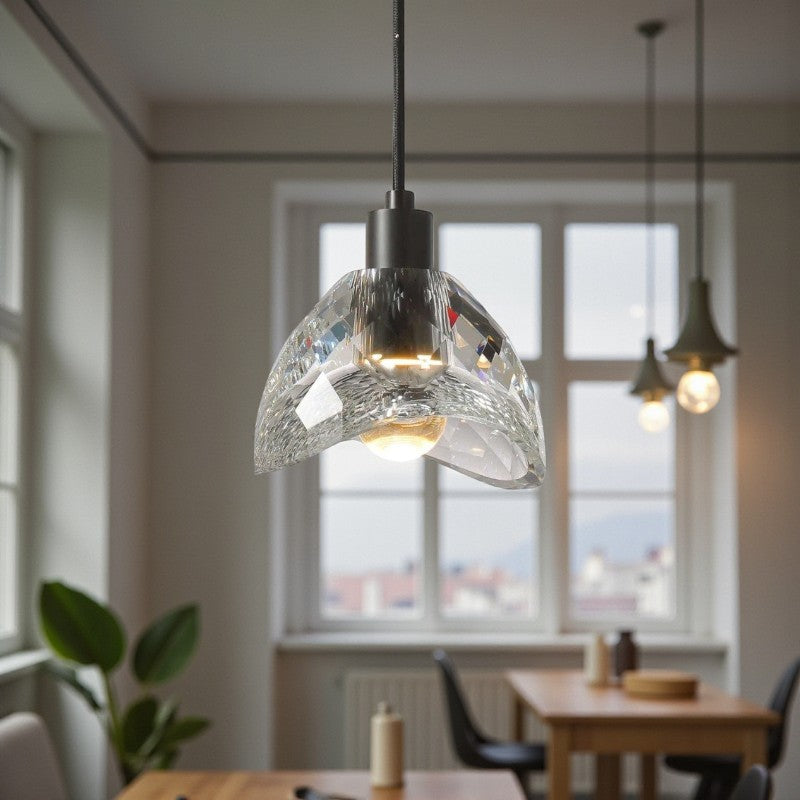 LED Pendelleuchte für stabile Innenbeleuchtung