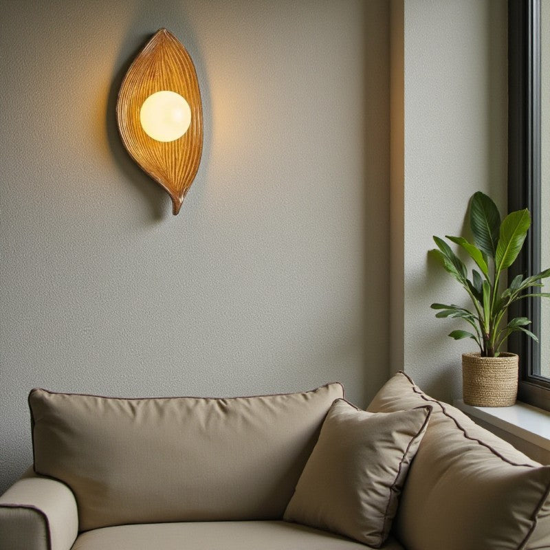 Moderne LED-Wandleuchte für den Innenbereich Ovale Blattform mit dekorativen Kugelbirnen