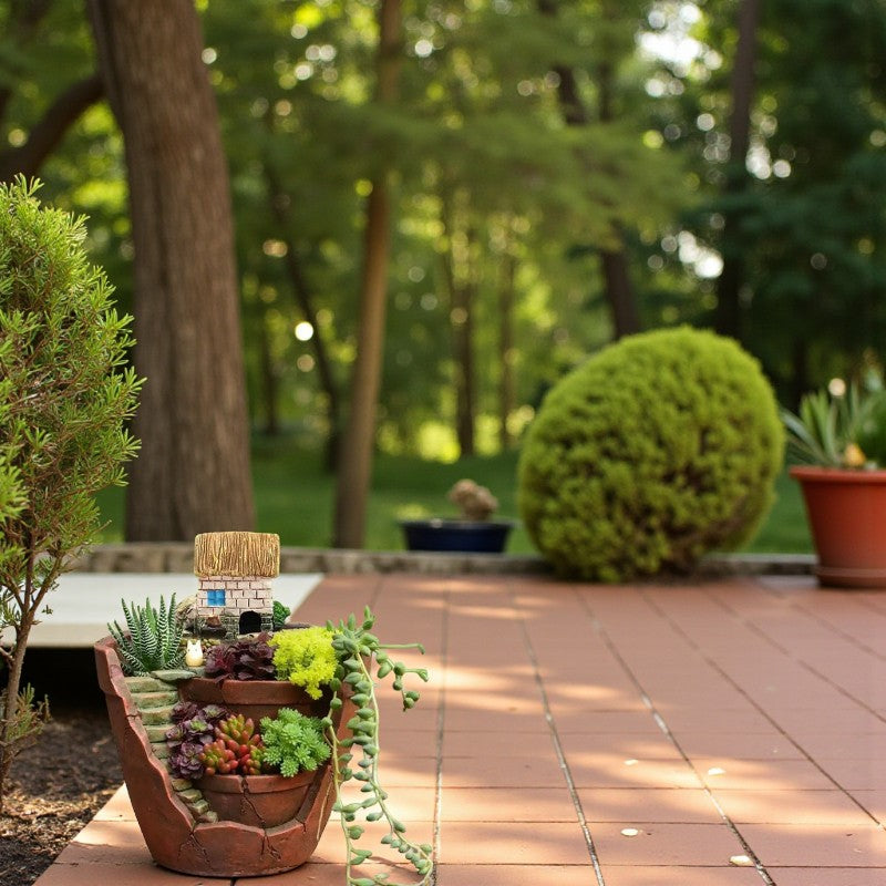 Pflanztopf mit modernem Treppenauf Design für Wohnräume