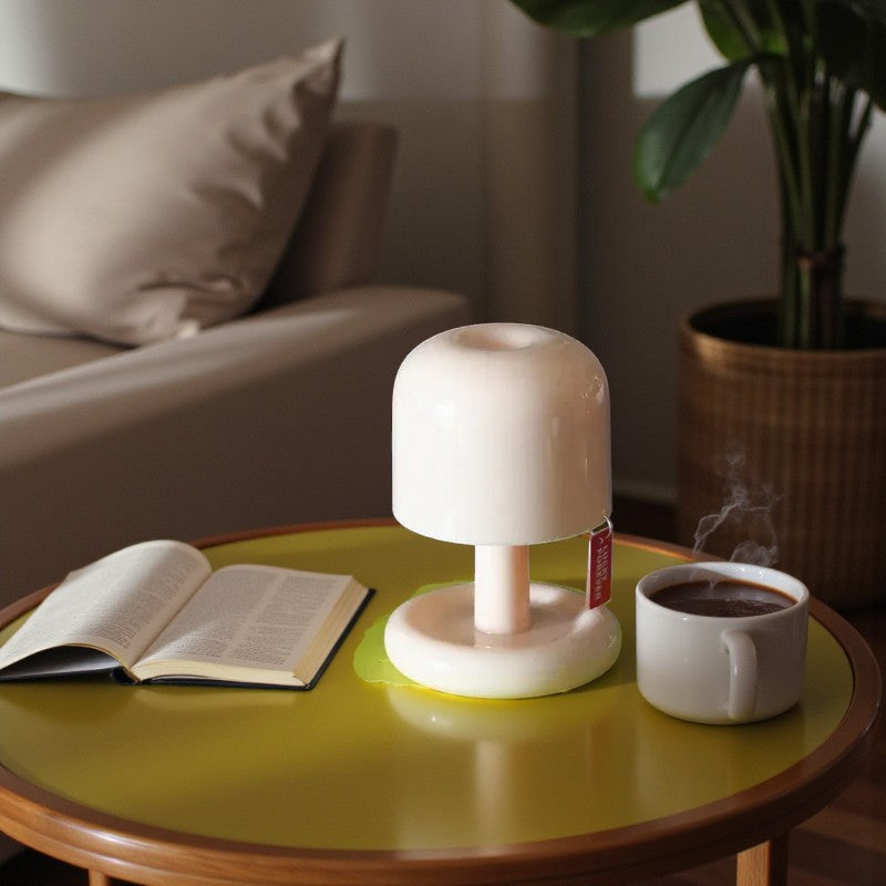Mini-Tischlampe mit zeitloser Eleganz für stilvolle Innenräume